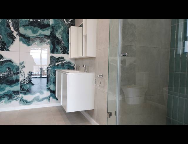 3 BEDROOM FREEHOLD FOR SALE IN BERGSIG